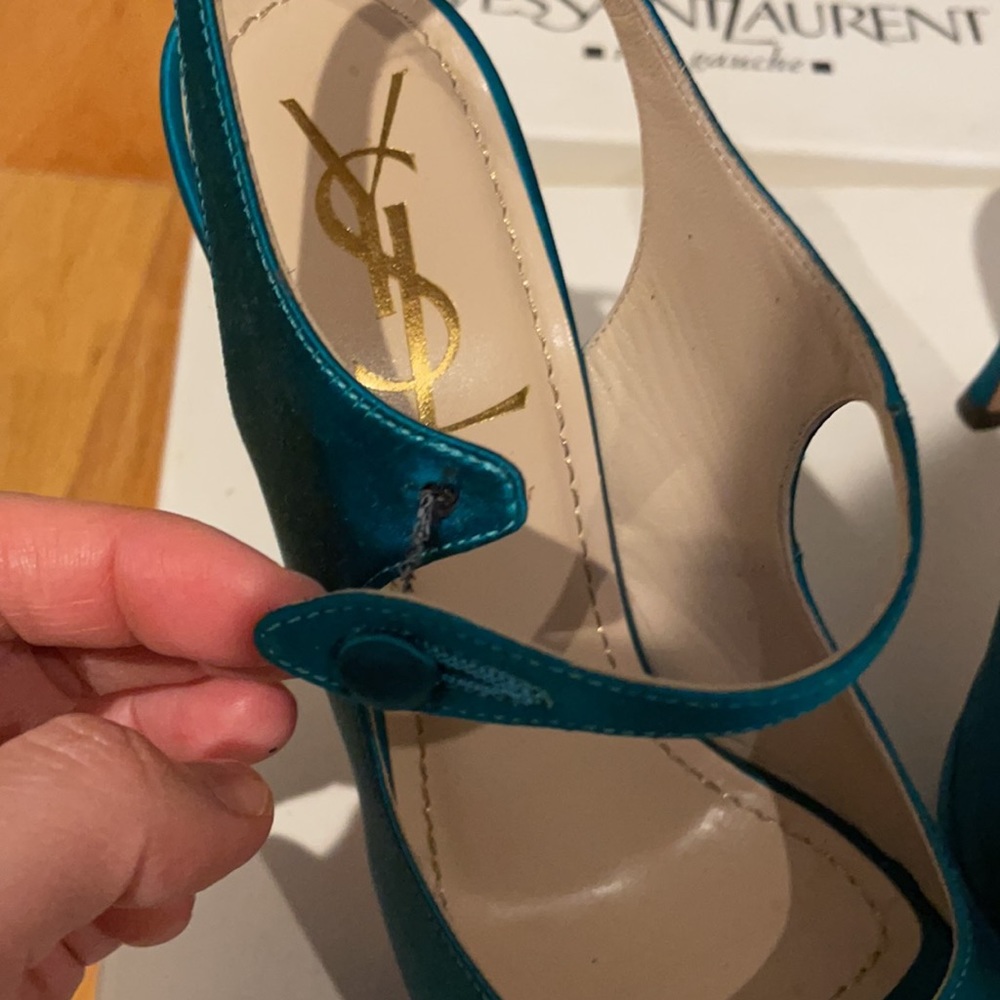 Yves Saint Laurent - Teal satin Tribute sandals. Sz 6 - Picture 4 of 7